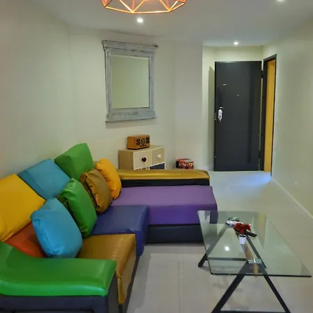 Fantastico Saturno Centro Hospitales Apartment Malaga